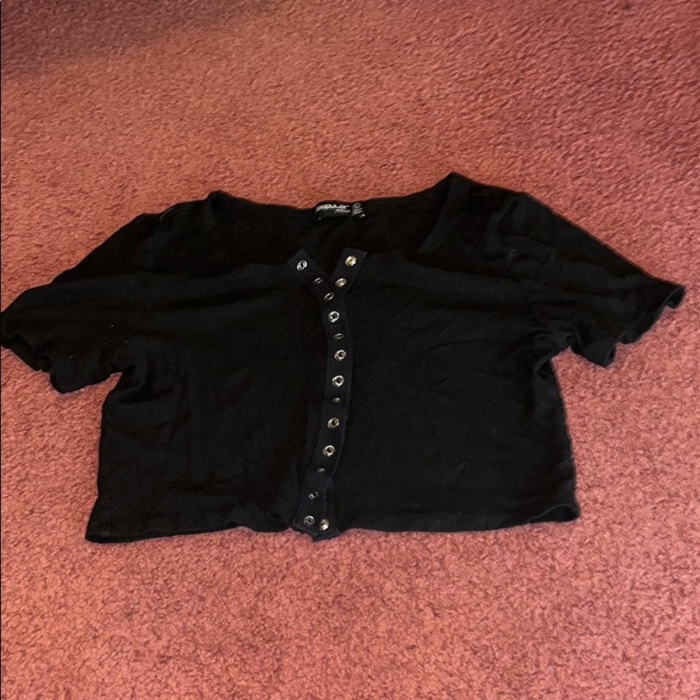 black crop top